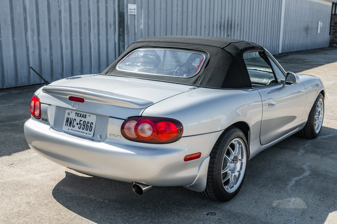 2003 Mazda NB MX-5 Miata - Image 16 of 31