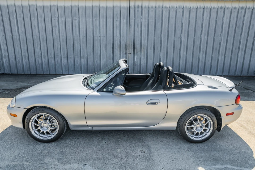 2003 Mazda NB MX-5 Miata - Image 28 of 31