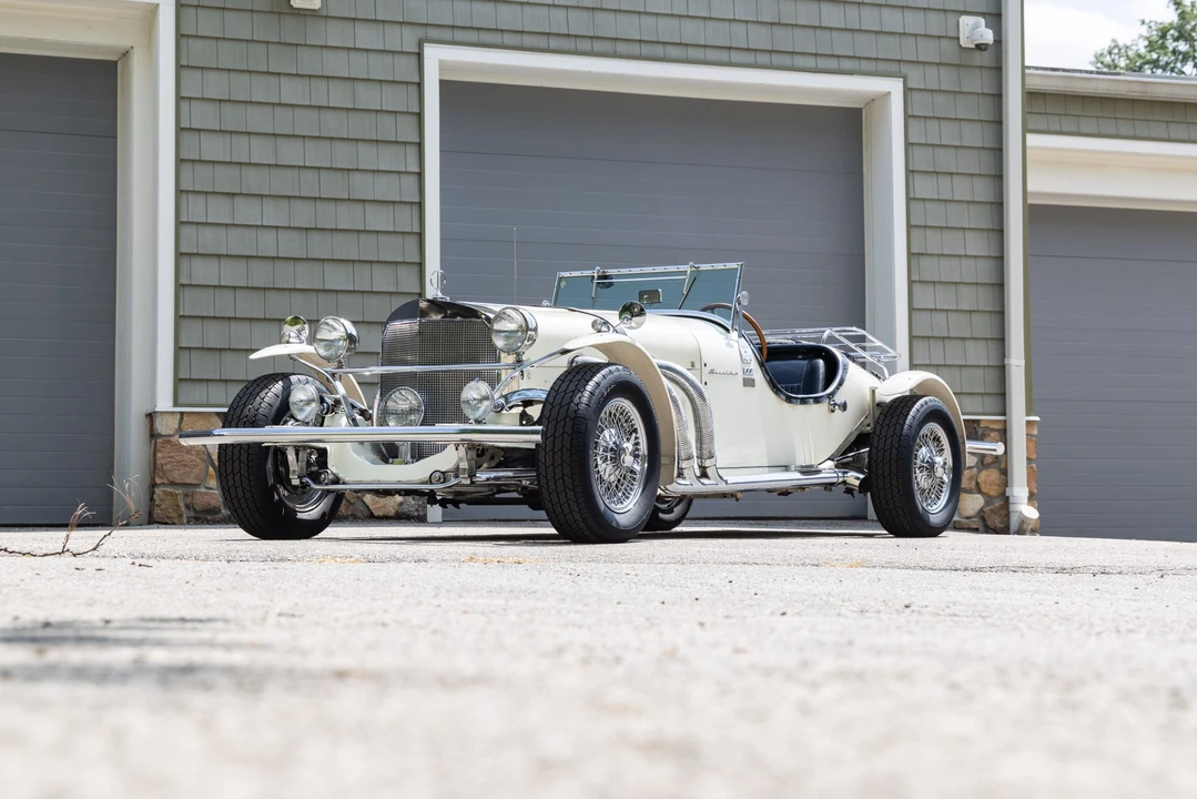Excalibur - Image 7 of 31
