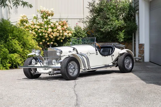 Excalibur - Image 2 of 31