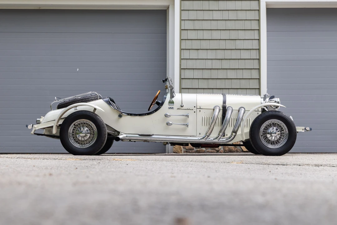 Excalibur - Image 15 of 31