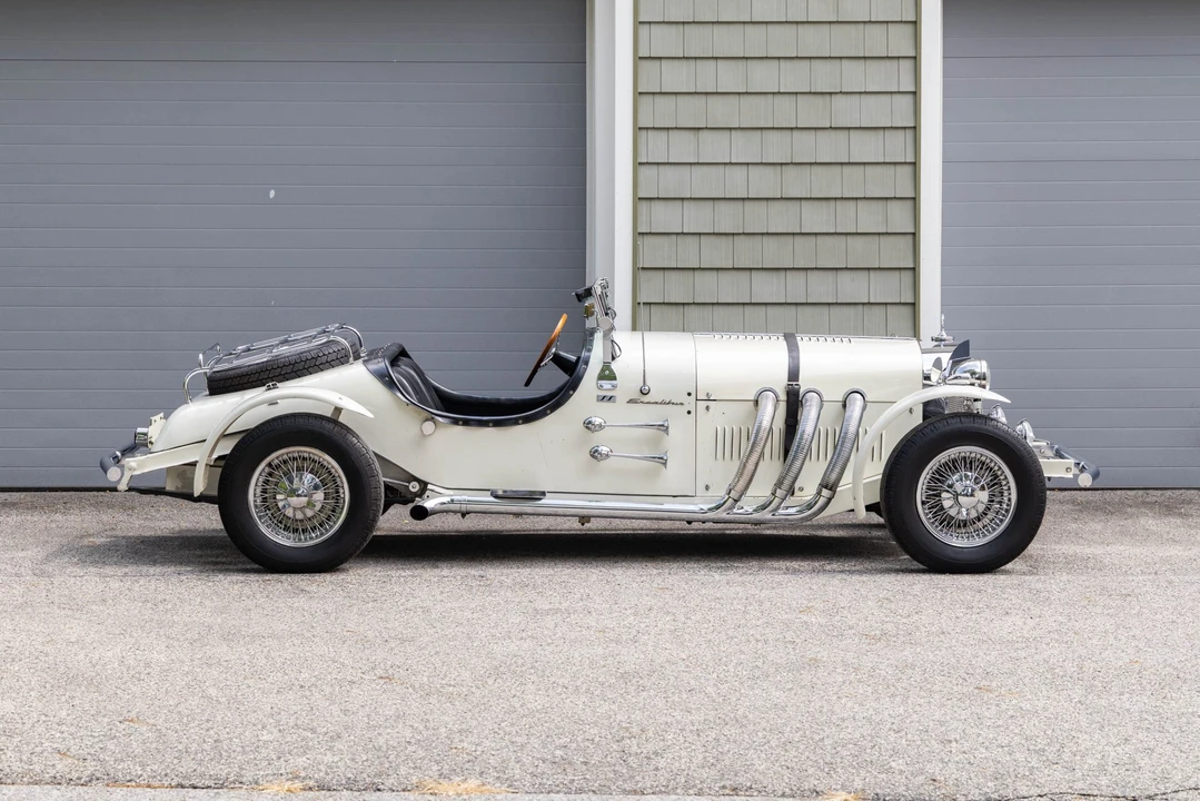 Excalibur - Image 17 of 31