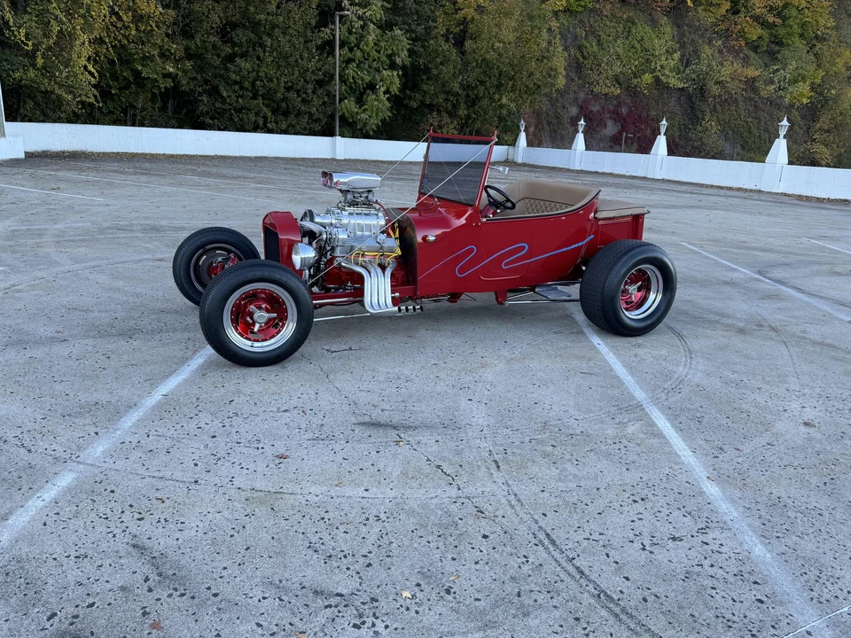 Ford Model T - Image 2 of 31