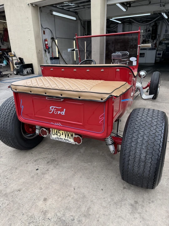 Ford Model T - Image 19 of 31