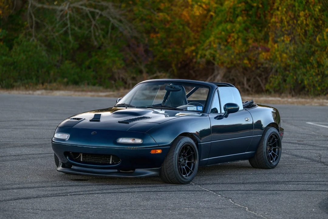 1995 Mazda NA MX-5 Miata - Image 2 of 31