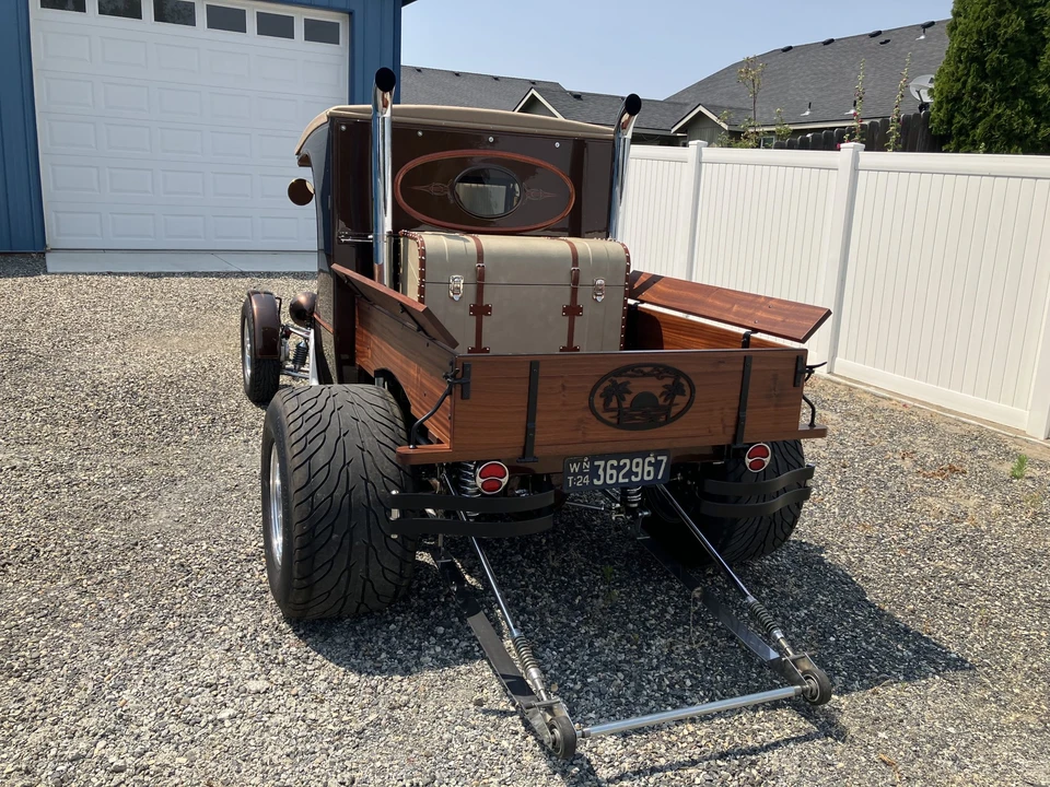 Ford Model T Pickup & Model TT - Image 8 of 31