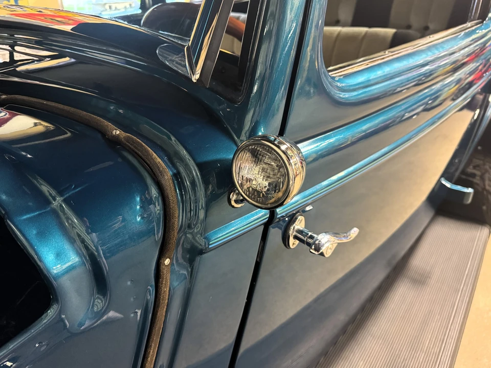 Ford Hot Rod - Image 28 of 31
