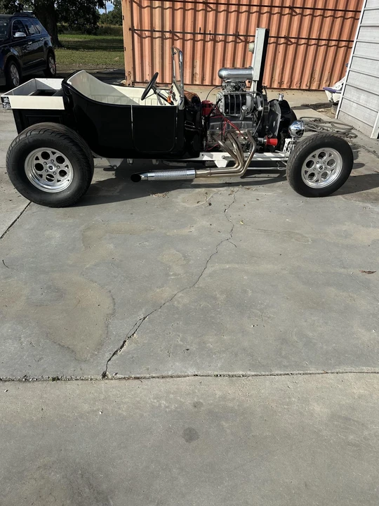 Ford Hot Rod - Image 16 of 31