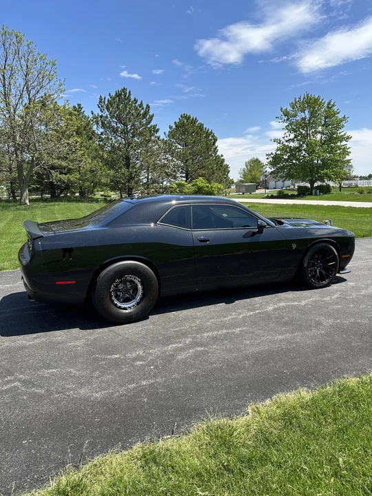 2015 Dodge Challenger SRT Hellcat 3rd Gen - Image 5 of 29