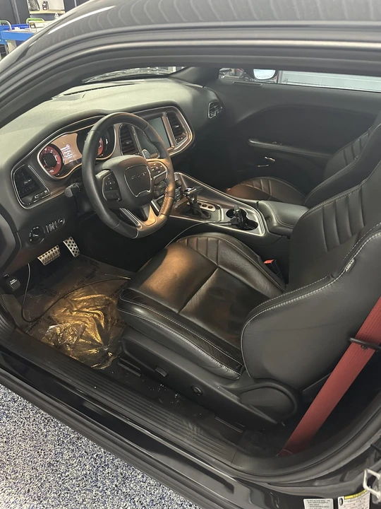 2015 Dodge Challenger SRT Hellcat 3rd Gen - Image 14 of 29
