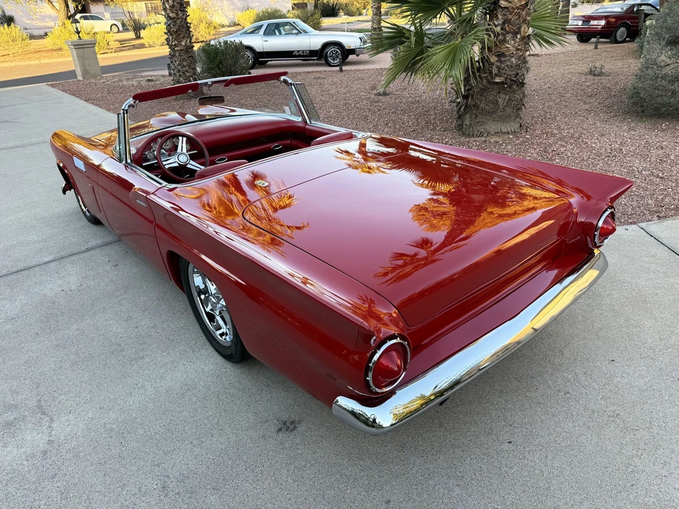 1957 Ford Thunderbird 1st Gen - Image 27 of 31