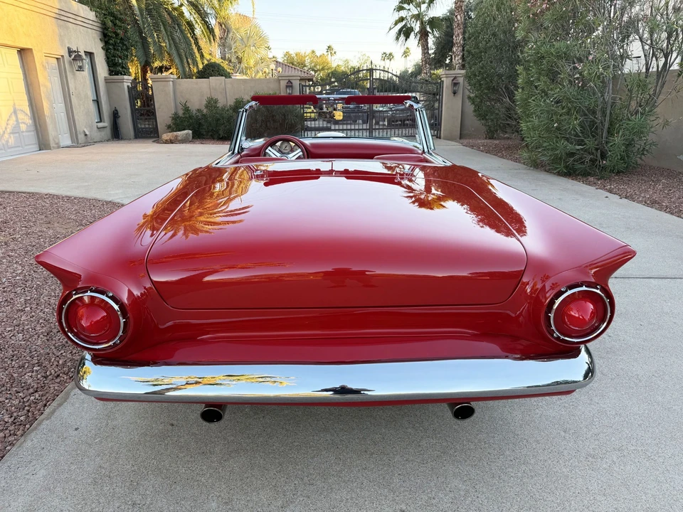 1957 Ford Thunderbird 1st Gen - Image 23 of 31