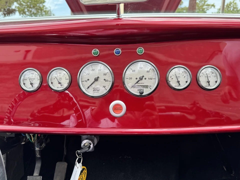 Factory Five Roadster - Image 25 of 31