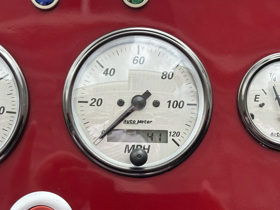 Factory Five Roadster - Image 26 of 31
