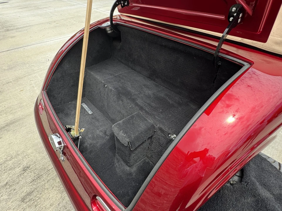 Factory Five Roadster - Image 27 of 31