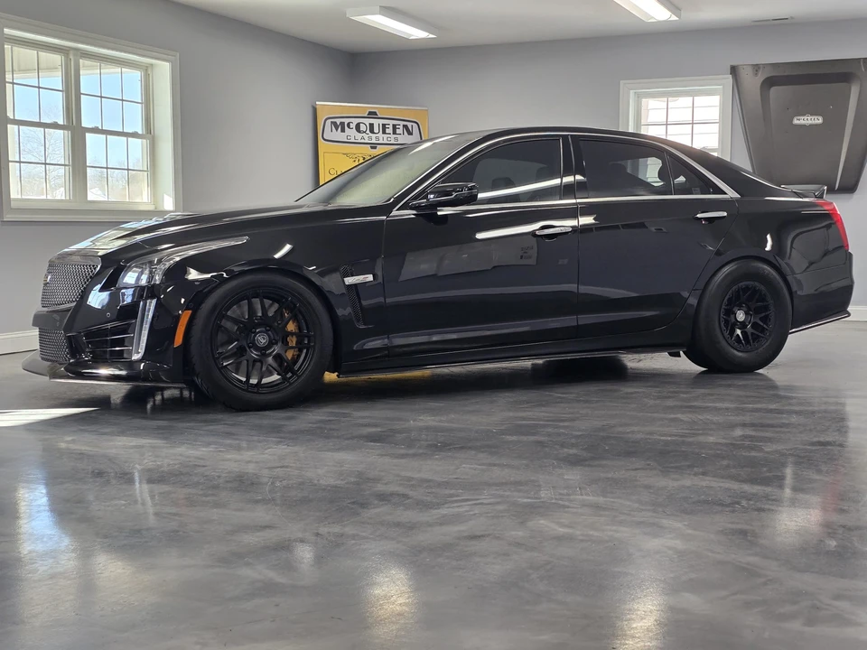 2016 Cadillac CTS-V 3rd Gen - Image 2 of 31
