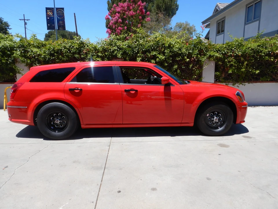 2007 Dodge Magnum SRT8 2nd Gen - Image 5 of 31