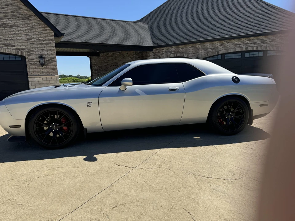 2008 Dodge Challenger SRT8 & 392 3rd Gen - Image 23 of 31