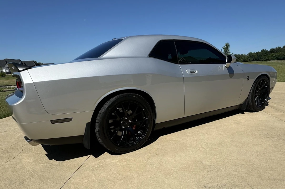 2008 Dodge Challenger SRT8 & 392 3rd Gen - Image 10 of 31