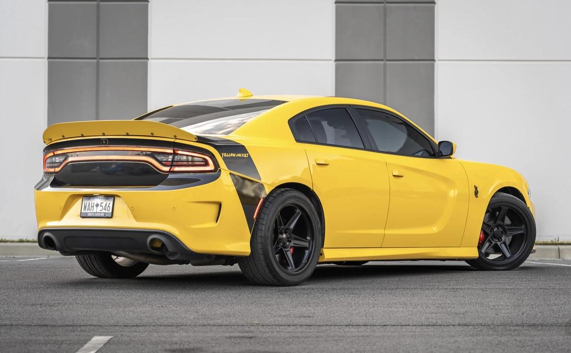 2017 Dodge Charger SRT & 392 7th Gen - Image 13 of 31
