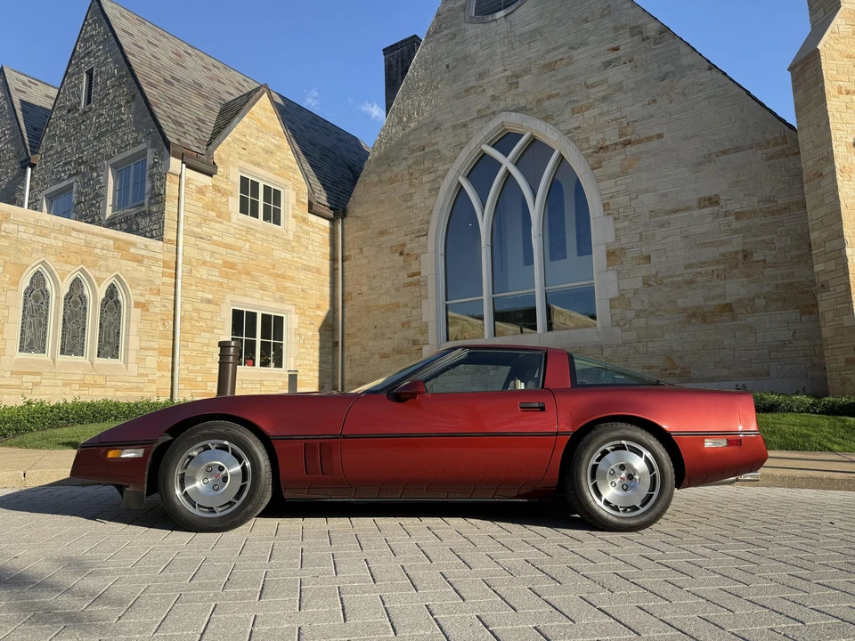 1986 Chevrolet Corvette C4 - Image 7 of 31