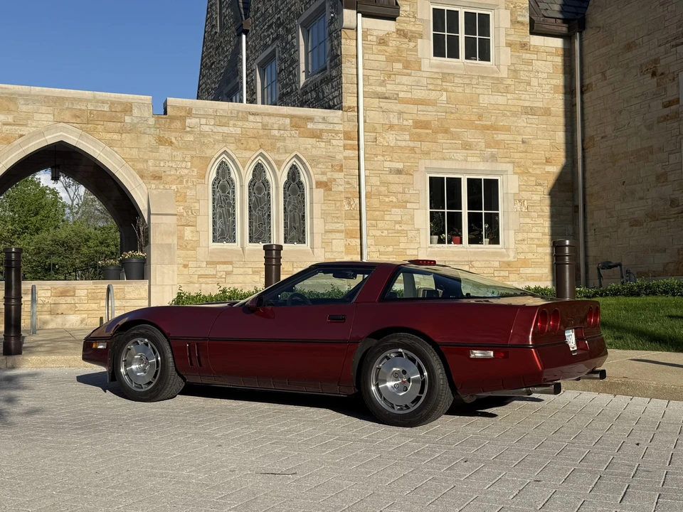 1986 Chevrolet Corvette C4 - Image 9 of 31