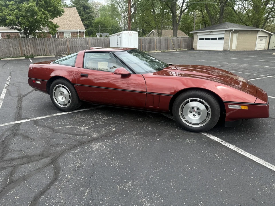 1986 Chevrolet Corvette C4 - Image 16 of 31