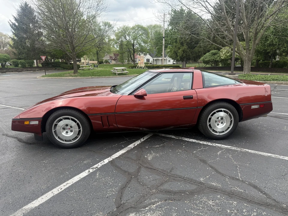 1986 Chevrolet Corvette C4 - Image 25 of 31