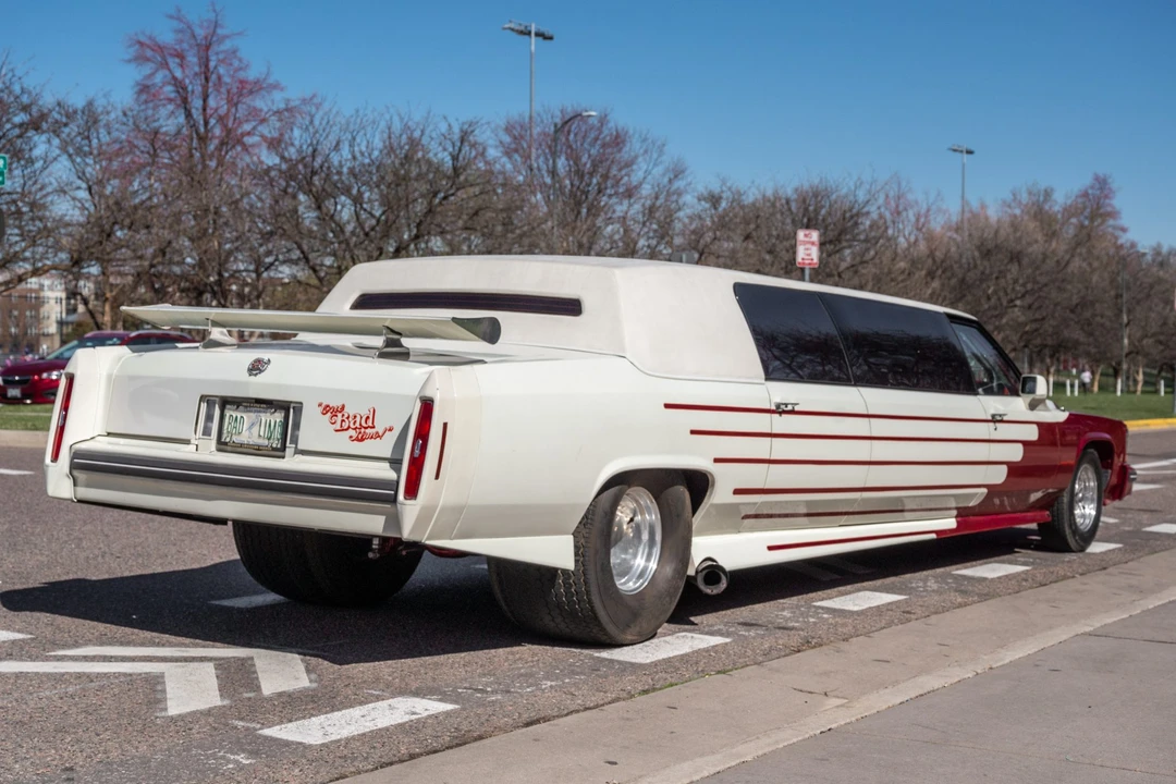 1981 Cadillac Series 70 & 75 - Image 7 of 31