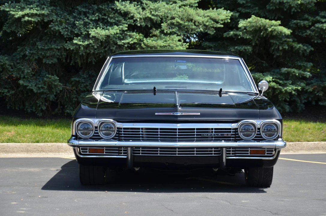 1965 Chevrolet Impala SS 4th Gen - Image 10 of 31