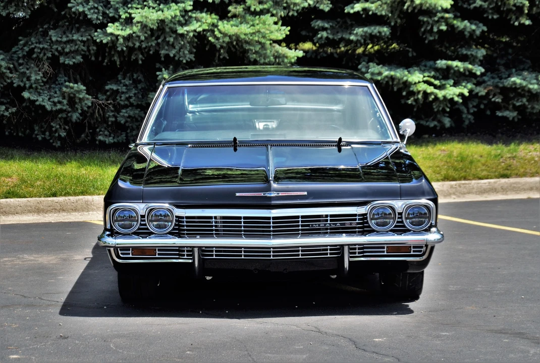1965 Chevrolet Impala SS 4th Gen - Image 7 of 31
