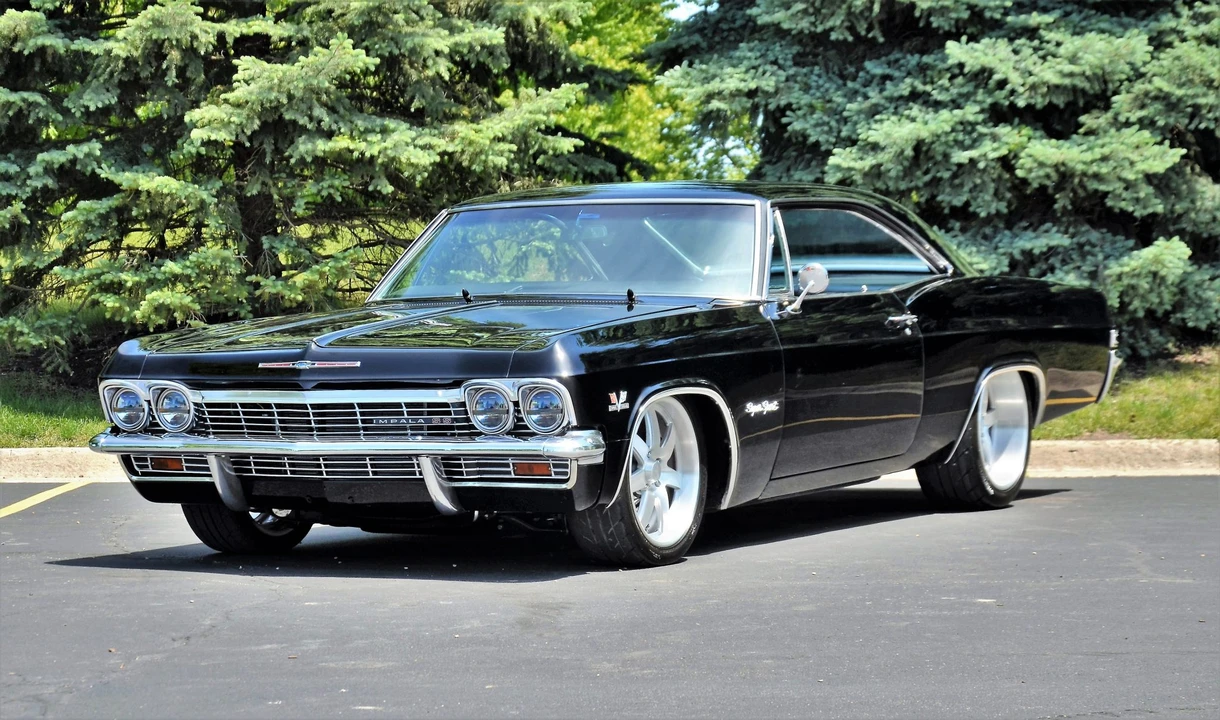 1965 Chevrolet Impala SS 4th Gen - Image 2 of 31