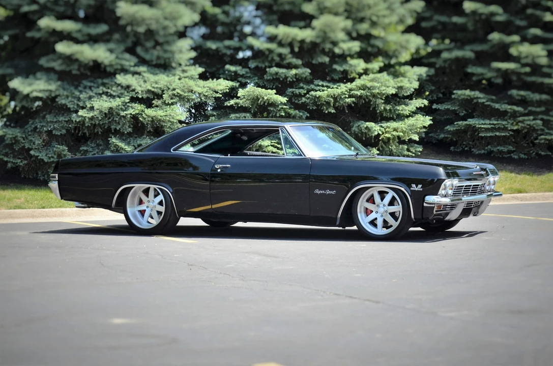 1965 Chevrolet Impala SS 4th Gen - Image 19 of 31