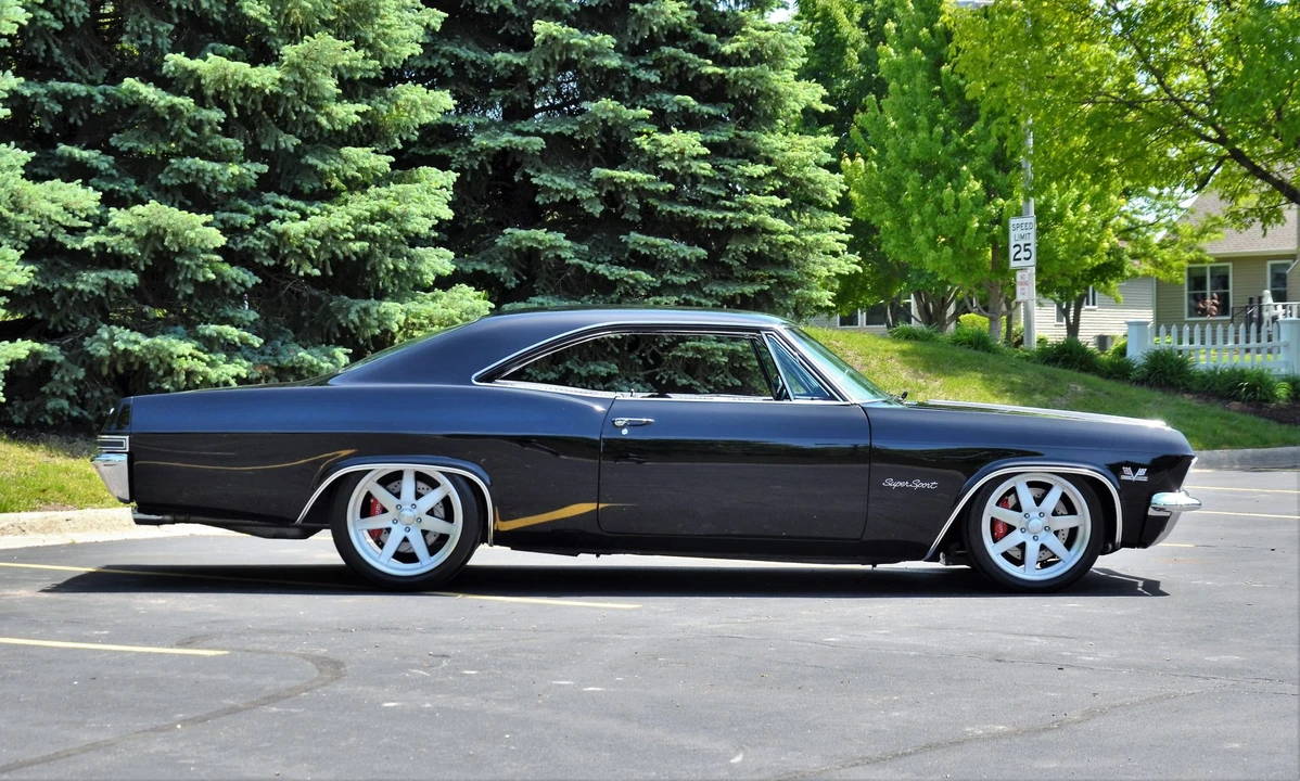 1965 Chevrolet Impala SS 4th Gen - Image 21 of 31
