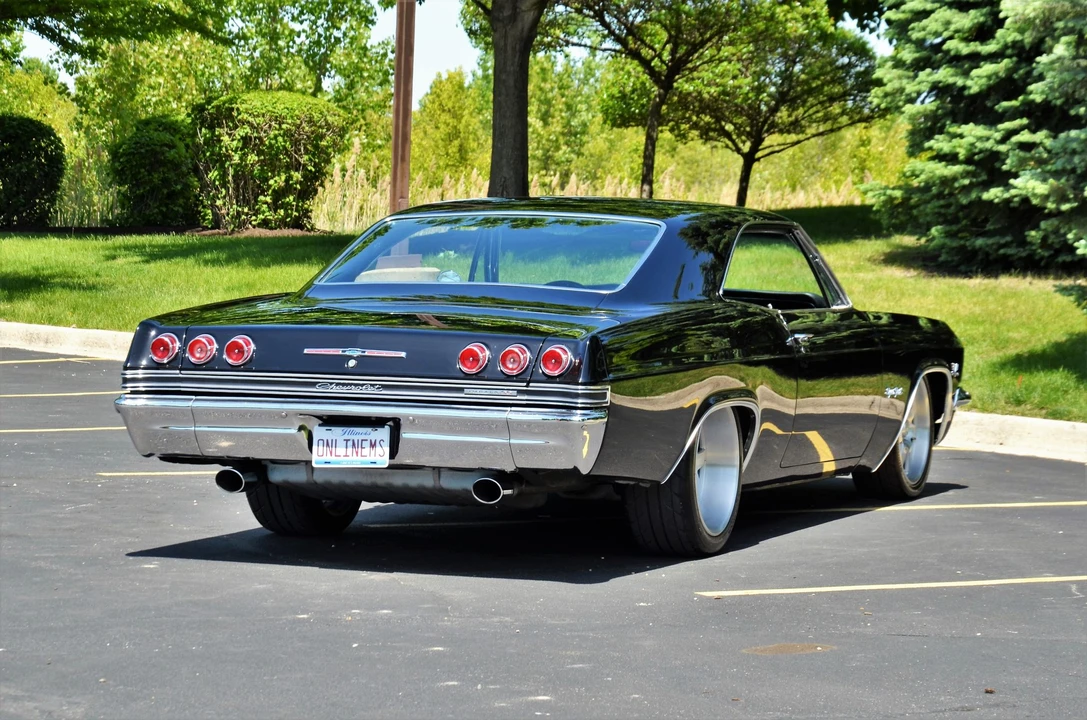 1965 Chevrolet Impala SS 4th Gen - Image 27 of 31