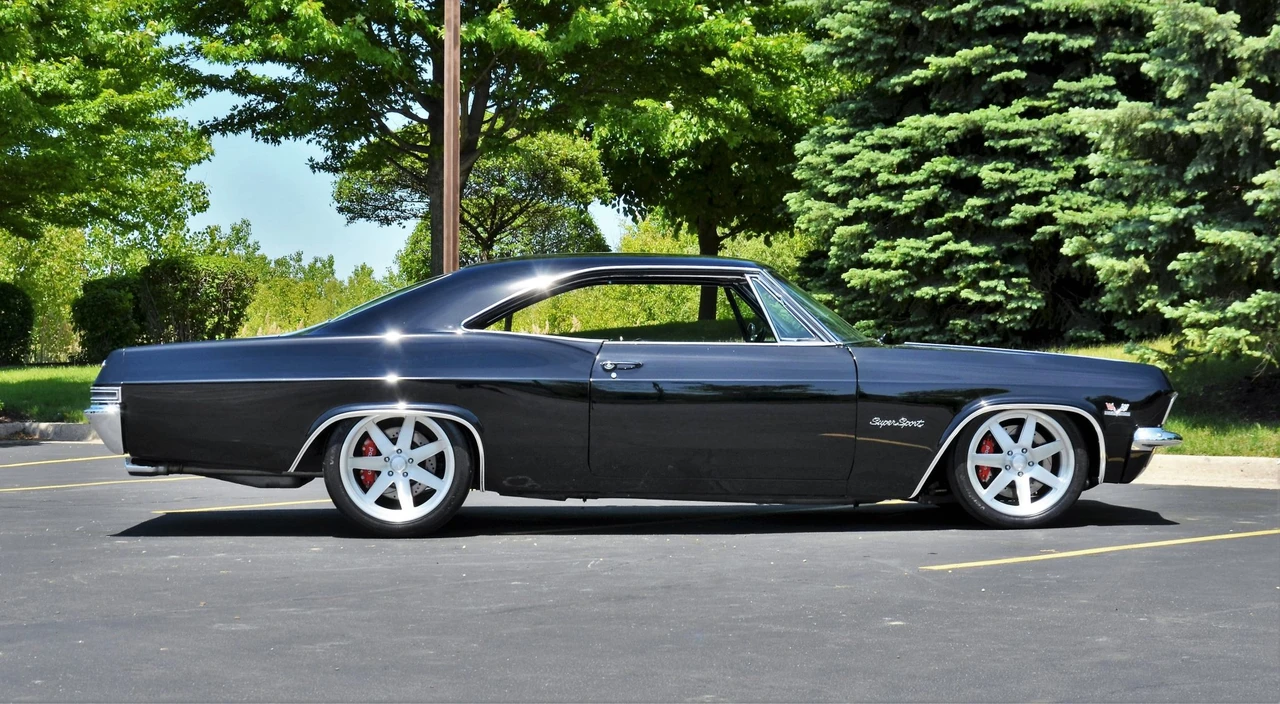 1965 Chevrolet Impala SS 4th Gen - Image 24 of 31