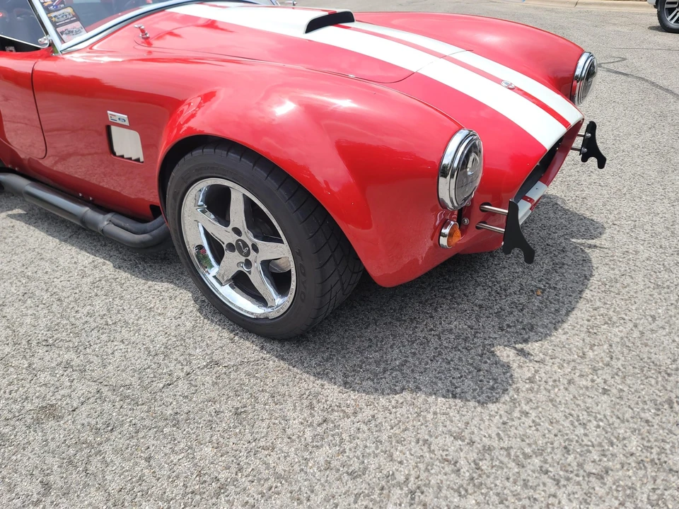 Shelby Cobra Replica - Image 18 of 31