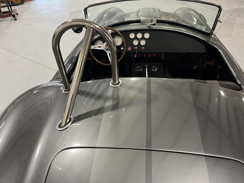 Shelby Cobra Replica - Image 17 of 31