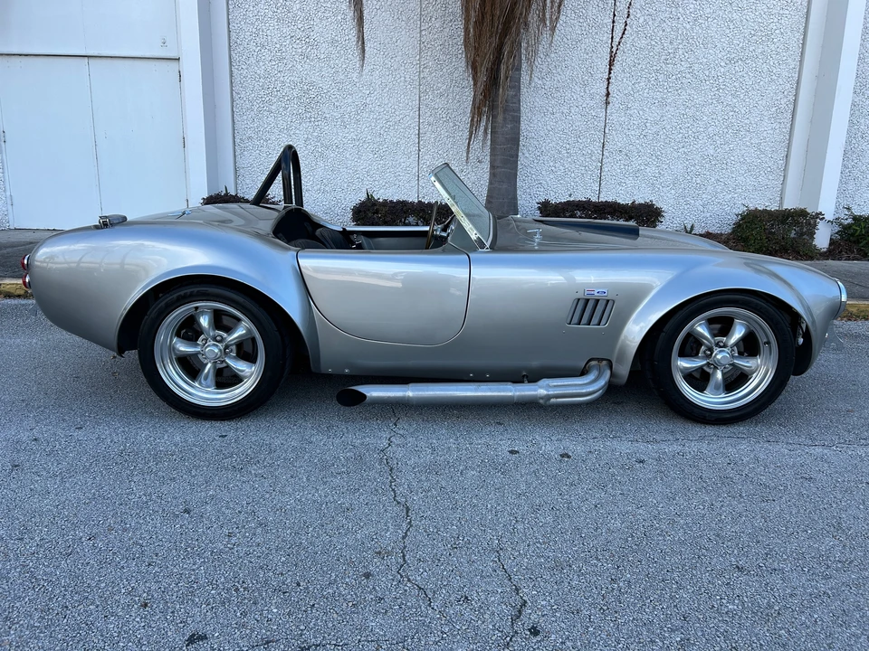 Shelby Cobra Replica - Image 6 of 31