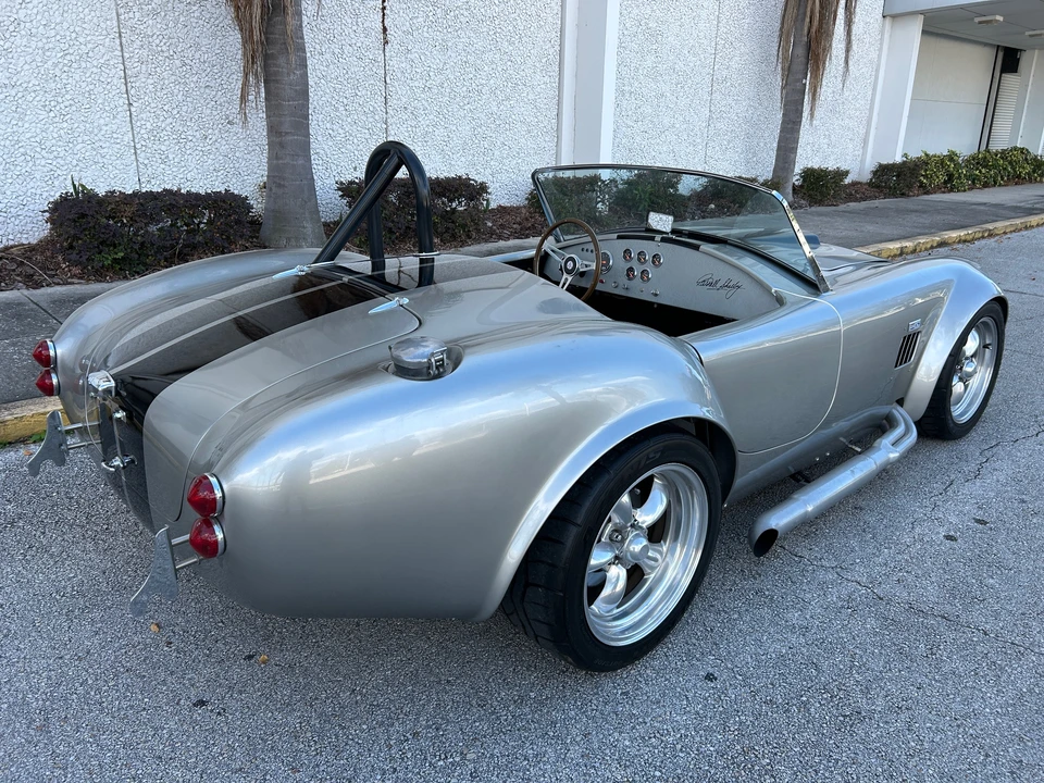 Shelby Cobra Replica - Image 7 of 31