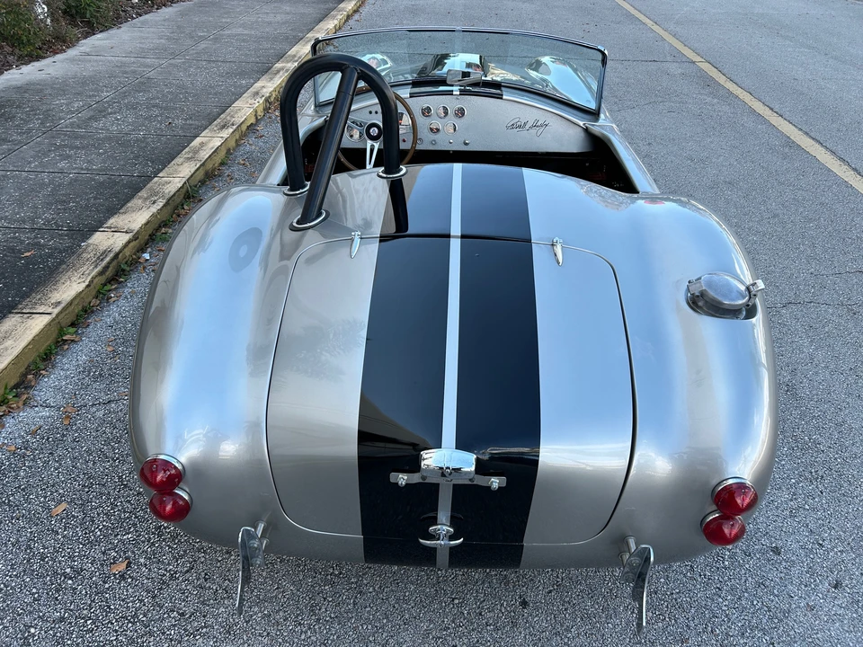 Shelby Cobra Replica - Image 8 of 31