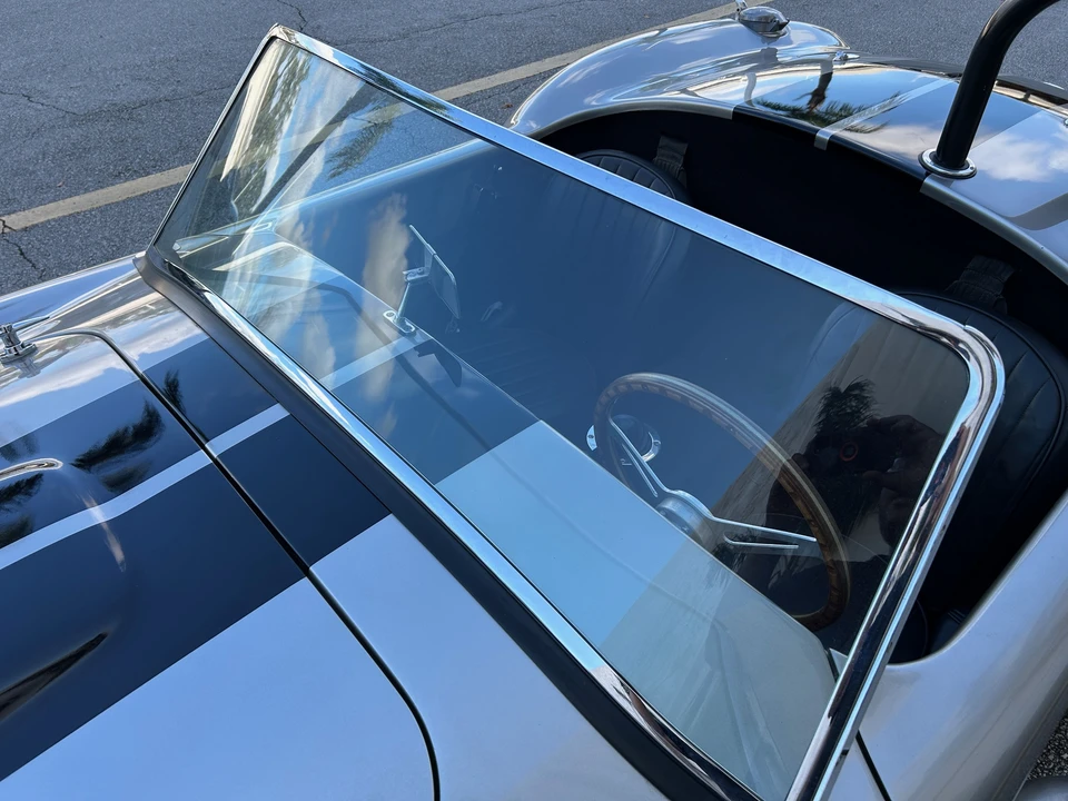 Shelby Cobra Replica - Image 27 of 31