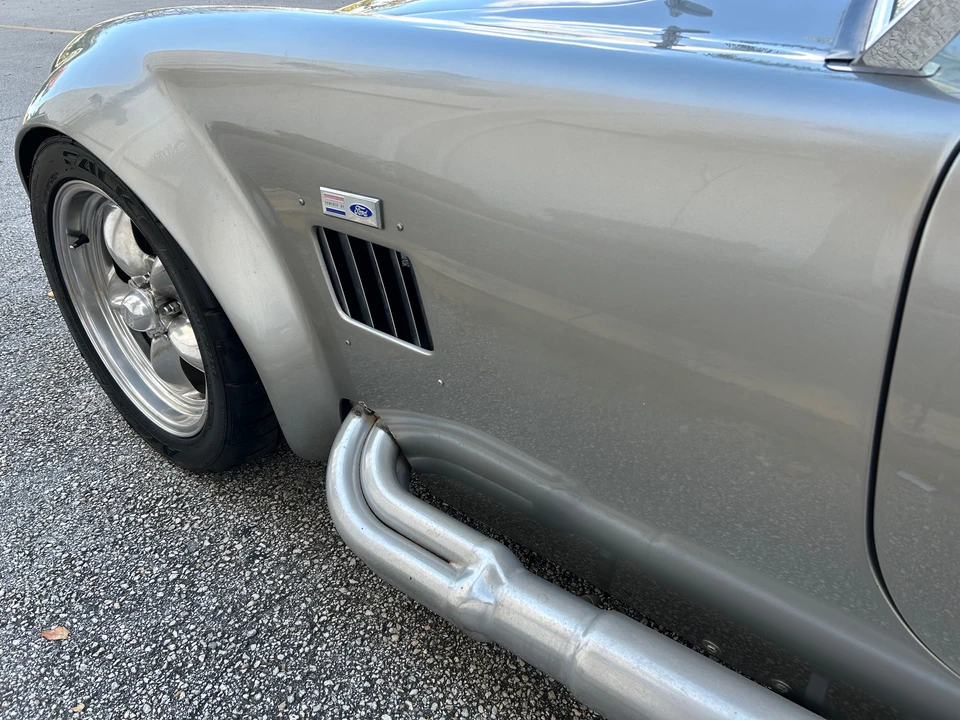 Shelby Cobra Replica - Image 21 of 31