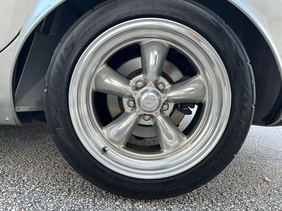 Shelby Cobra Replica - Image 29 of 31