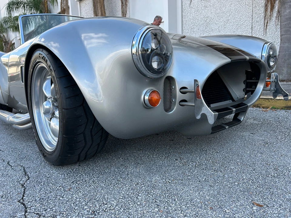 Shelby Cobra Replica - Image 13 of 31