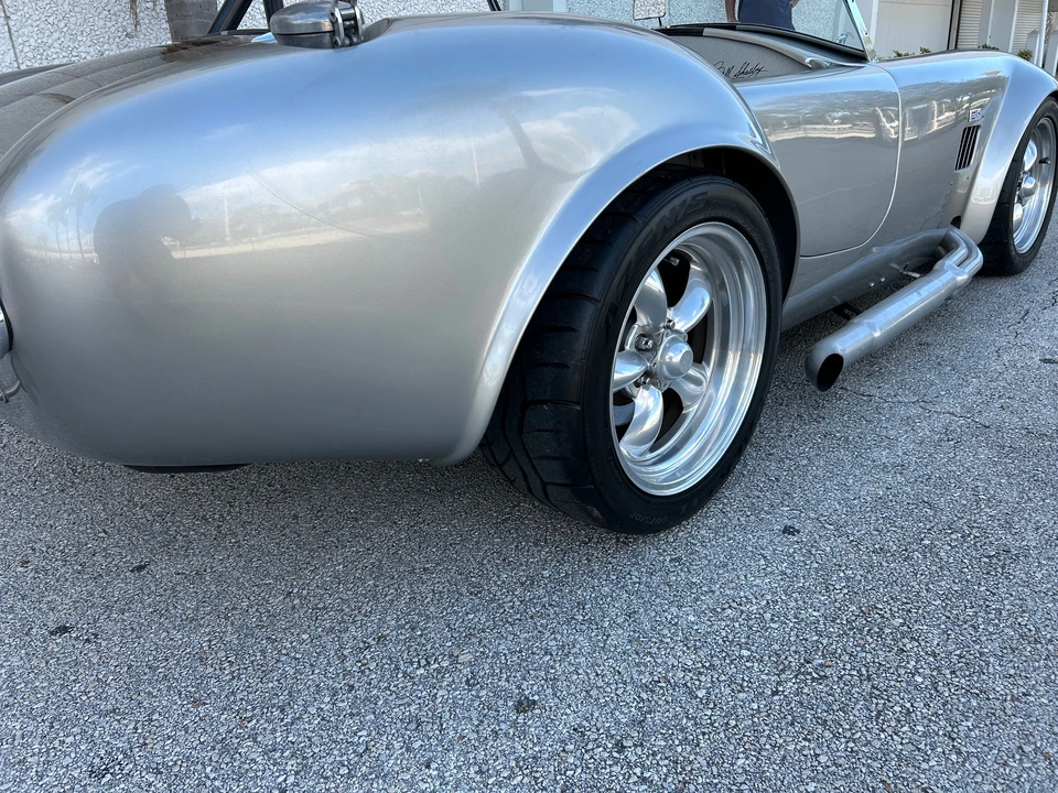 Shelby Cobra Replica - Image 14 of 31