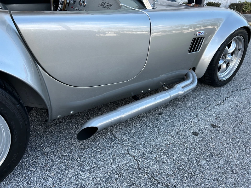 Shelby Cobra Replica - Image 23 of 31