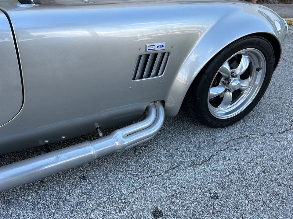 Shelby Cobra Replica - Image 24 of 31