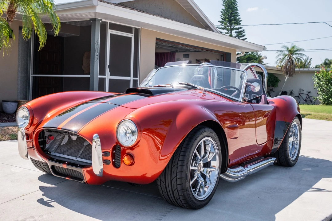 Shelby Cobra Replica - Image 2 of 31