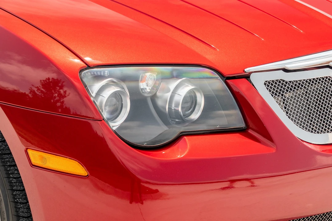 2005 Chrysler Crossfire - Image 10 of 31